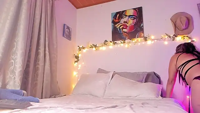 Snapshot of Valerysensitive chatting on 01-29-25, 12:54 Valerysensitive online show from 01-29-25, 12:54