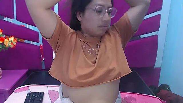 Snapshot of Miaa_Smiith_ chatting on 03-07-25, 07:38 Miaa Smiith  online show from 03-07-25, 07:38