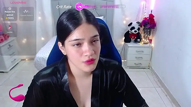 Snapshot of Alison_girl20 chatting on 03-05-25, 07:38 Alison girl20 online show from 03-05-25, 07:38