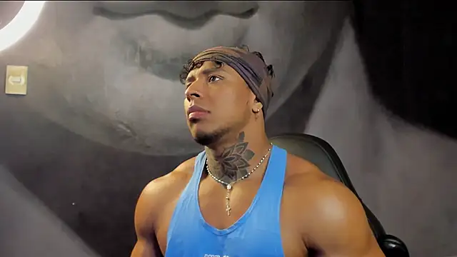 Snapshot of bradley_smith chatting on 02-17-25, 03:09 bradley smith online show from 02-17-25, 03:09