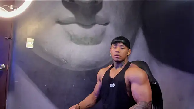 Snapshot of bradley_smith chatting on 02-19-25, 12:00 bradley smith online show from 02-19-25, 12:00