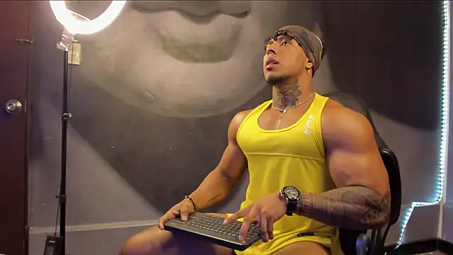 Snapshot of bradley_smith chatting on 02-22-25, 01:57 bradley smith online show from 02-22-25, 01:57