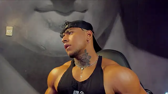 Snapshot of bradley_smith chatting on 02-26-25, 02:48 bradley smith online show from 02-26-25, 02:48