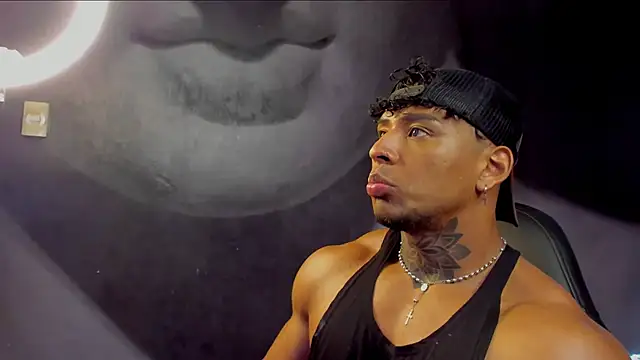 Snapshot of bradley_smith chatting on 02-26-25, 06:58 bradley smith online show from 02-26-25, 06:58