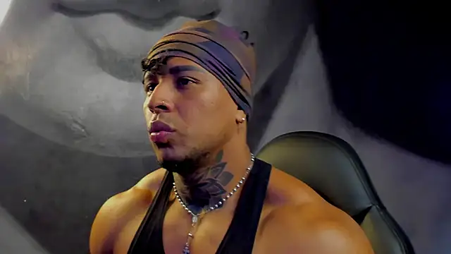 Snapshot of bradley_smith chatting on 02-27-25, 05:13 bradley smith online show from 02-27-25, 05:13