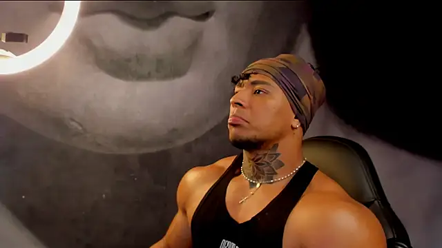 Snapshot of bradley_smith chatting on 02-27-25, 08:17 bradley smith online show from 02-27-25, 08:17