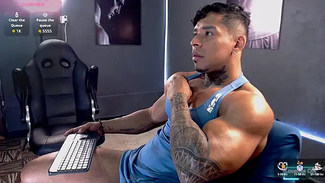 Snapshot of bradley_smith chatting on 09-14-25, 04:06 bradley smith online show from 09-14-25, 04:06