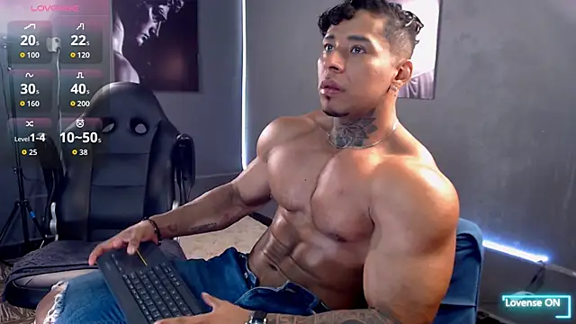 Snapshot of bradley_smith chatting on 09-15-25, 06:13 bradley smith online show from 09-15-25, 06:13