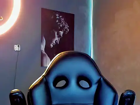 Snapshot of bradley_smith chatting on 10-25-25, 09:17 bradley smith online show from 10-25-25, 09:17