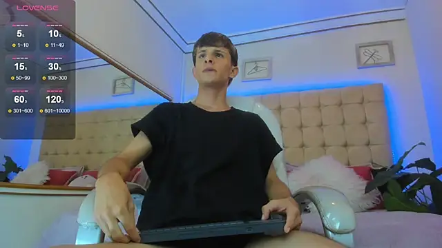 Snapshot of Belami_blake_ chatting on 01-31-25, 03:41 Belami blake online show from 01-31-25, 03:41