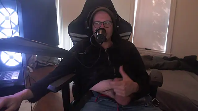 chicostick413 online show from 10-27-25, 05:28