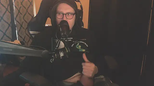 Snapshot of chicostick413 chatting on 01-06-26, 08:12 chicostick413 online show from 01-06-26, 08:12