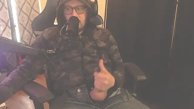 Snapshot of chicostick413 chatting on 02-03-26, 08:03 chicostick413 online show from 02-03-26, 08:03