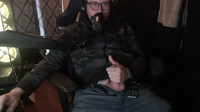 Snapshot of chicostick413 chatting on 02-14-26, 02:25 chicostick413 online show from 02-14-26, 02:25