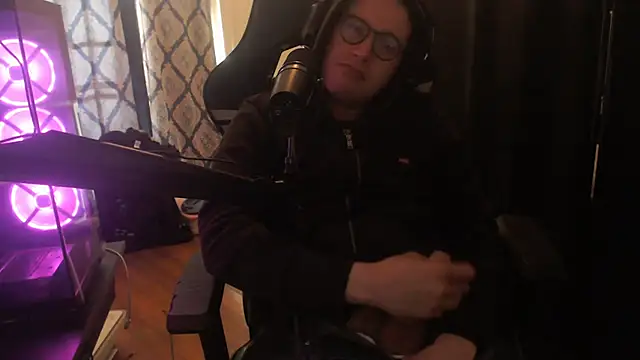 Snapshot of chicostick413 chatting on 02-26-26, 03:00 chicostick413 online show from 02-26-26, 03:00