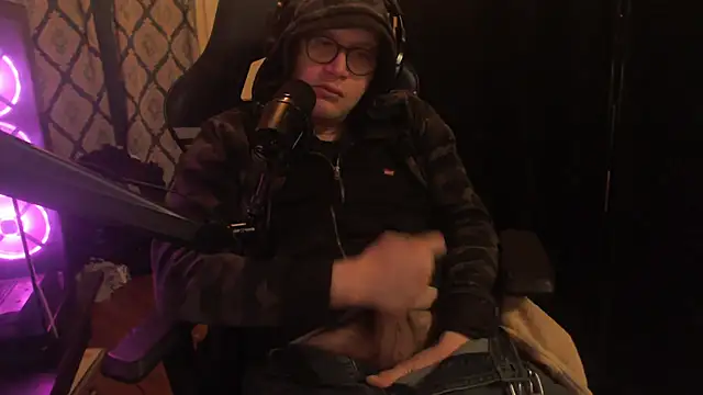 Snapshot of chicostick413 chatting on 02-28-26, 11:17 chicostick413 online show from 02-28-26, 11:17