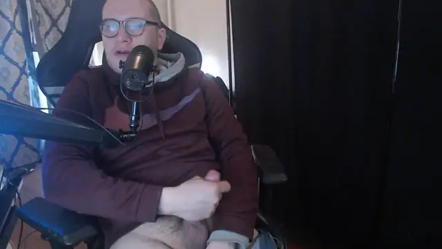 Snapshot of chicostick413 chatting on 03-30-26, 12:28 chicostick413 online show from 03-30-26, 12:28