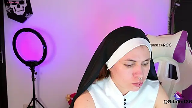 Snapshot of GilaKat chatting on 10-28-25, 03:43 GilaKat online show from 10-28-25, 03:43