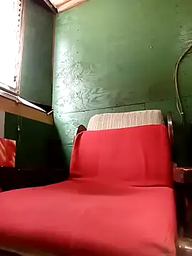 Chocolate factory man online show from 12-14-24, 11:39