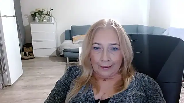 sofia xkiss online show from 01-22-25, 07:46