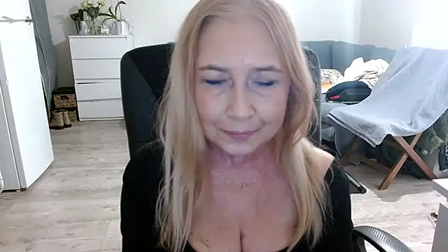 sofia xkiss online show from 01-23-25, 07:54