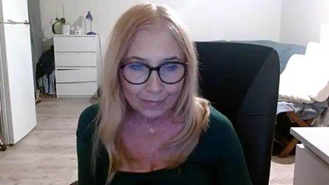 sofia xkiss online show from 02-25-25, 05:58