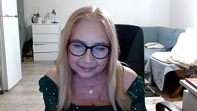 sofia xkiss online show from 02-28-25, 05:48