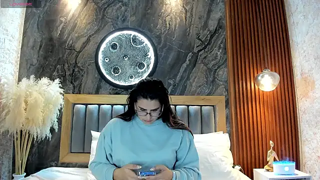 BellaPeers  online show from 05-26-26, 10:44