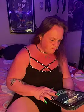HeatherLynn online show from 02-17-25, 03:47