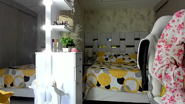 cherryfox88 online show from 09-16-25, 12:55