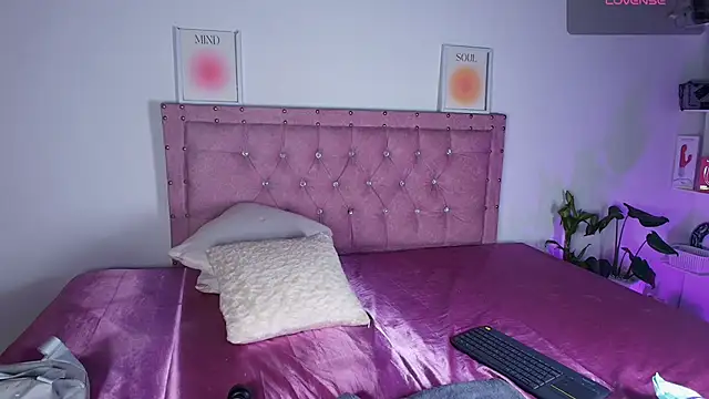 April Scarlett online show from 11-05-25, 09:48