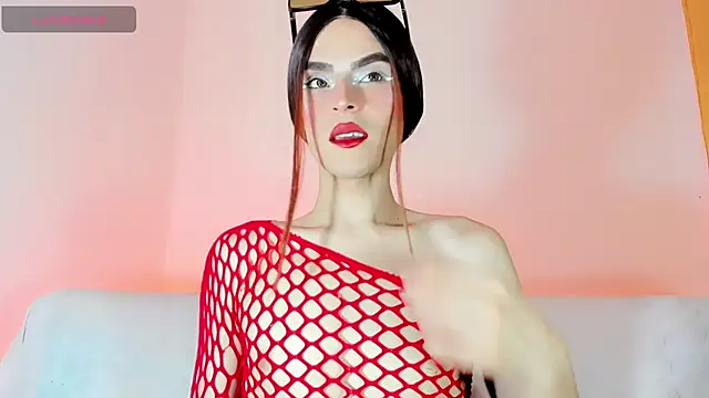 TatiGil online show from 11-28-25, 02:25