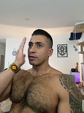 aaroncolombia online show from 09-15-25, 09:26