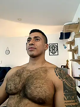 aaroncolombia online show from 09-18-25, 09:50