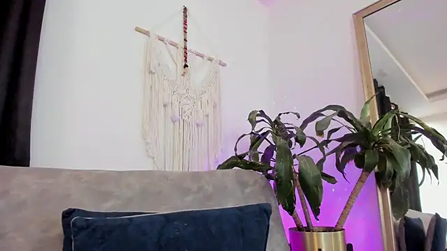 aaroncolombia online show from 04-18-26, 11:03