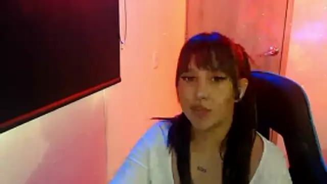 Skarlet Adams28 online show from 06-02-26, 07:27