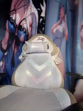 Snapshot of Thyana_LS chatting on 02-18-25, 01:55 Thyana LS online show from 02-18-25, 01:55