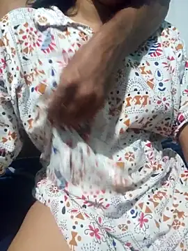 Snapshot of hotbaby_5 chatting on 10-10-25, 03:33 hotbaby 5 online show from 10-10-25, 03:33