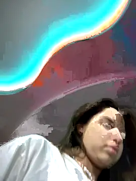 Snapshot of CharleneWoods chatting on 09-26-25, 05:00 CharleneWoods online show from 09-26-25, 05:00