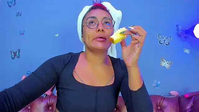 Kaira mosse online show from 04-03-26, 12:36