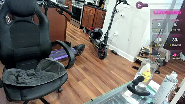 aaron s x online show from 12-22-24, 02:06