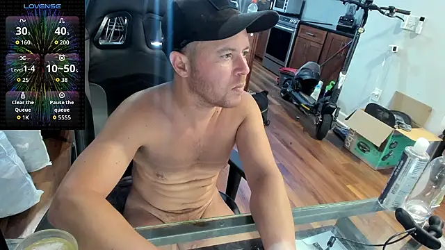 Snapshot of aaron_s_x chatting on 07-24-26, 01:14 aaron s x online show from 07-24-26, 01:14