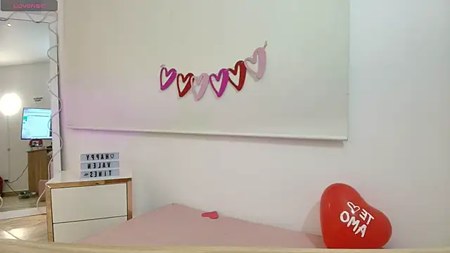 Brendda tay online show from 02-15-25, 03:31