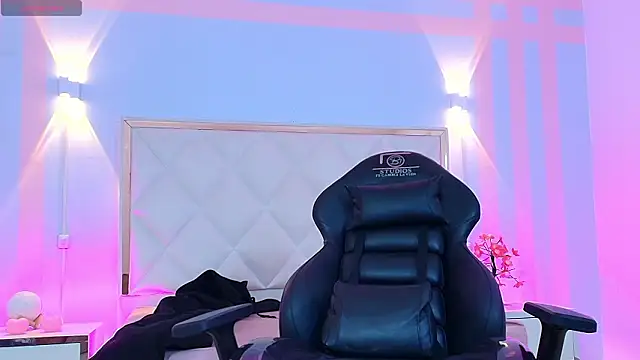 Brendda tay online show from 02-24-26, 03:04