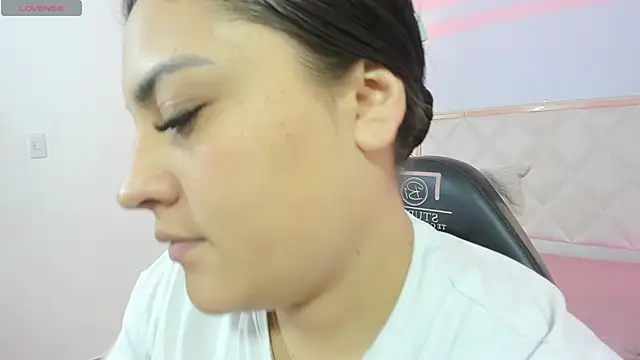 Brendda tay online show from 03-23-26, 03:21