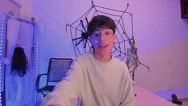 alexandersawyer online show from 10-06-25, 03:59