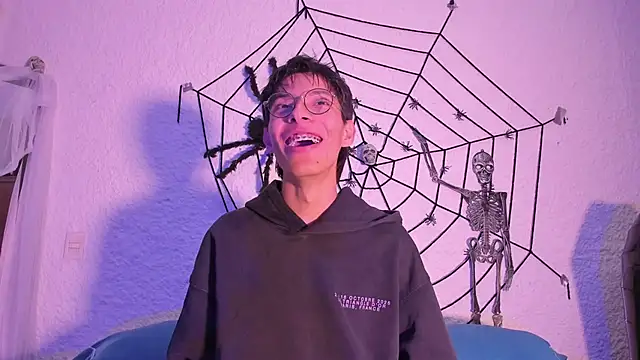 alexandersawyer online show from 10-09-25, 03:59