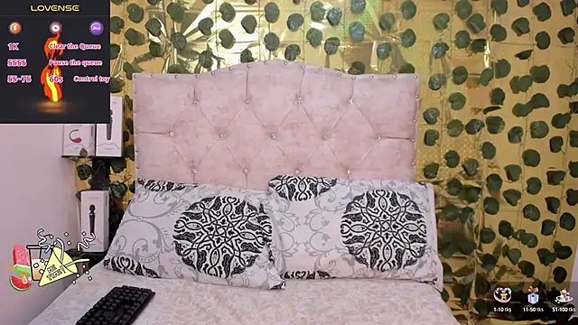 Snapshot of cristalconnorr chatting on 01-23-25, 03:11 cristalconnorr online show from 01-23-25, 03:11