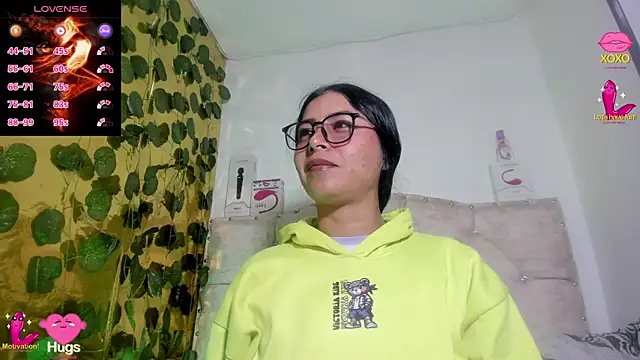 Snapshot of cristalconnorr chatting on 10-01-25, 04:24 cristalconnorr online show from 10-01-25, 04:24