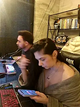 CoelhinhaGostosa online show from 12-05-25, 08:23